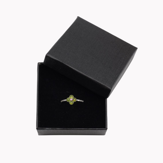 Peridot Ring – Schmuckstein in Designfassung – Bild 2