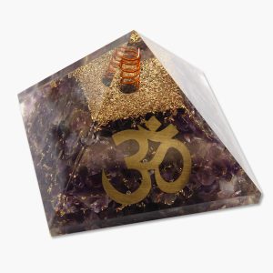 Orgonit Pyramide Om Amethyst