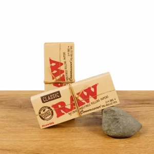 RAW Connoisseur Papers 1 1/4 Size mit Tips vorgerollt