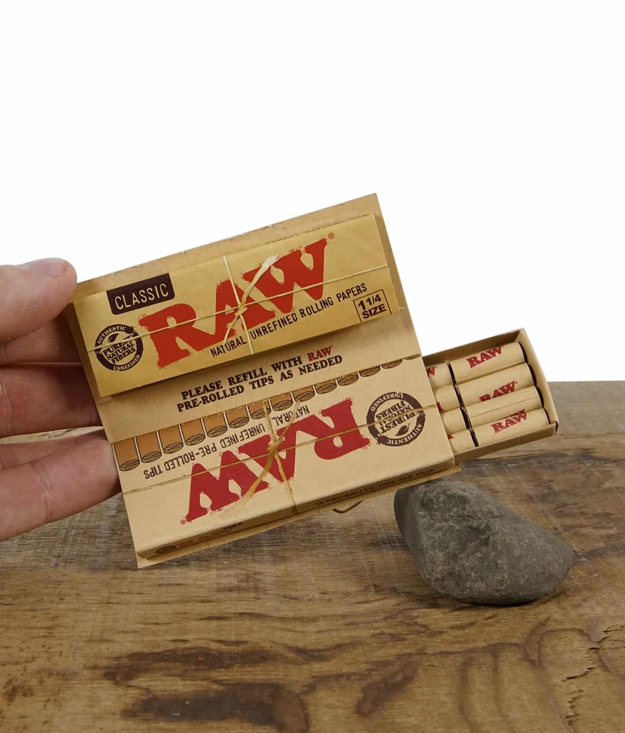 RAW Connoisseur Papers 1 1/4 Size mit Tips vorgerollt – Bild 2